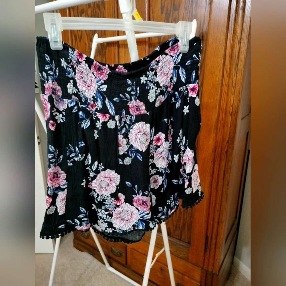 Floral breezy shorts